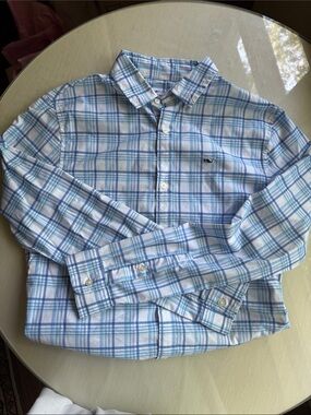 Vineyard Vines boys sz L Light Blue and White Plaid Button-Down Shirt